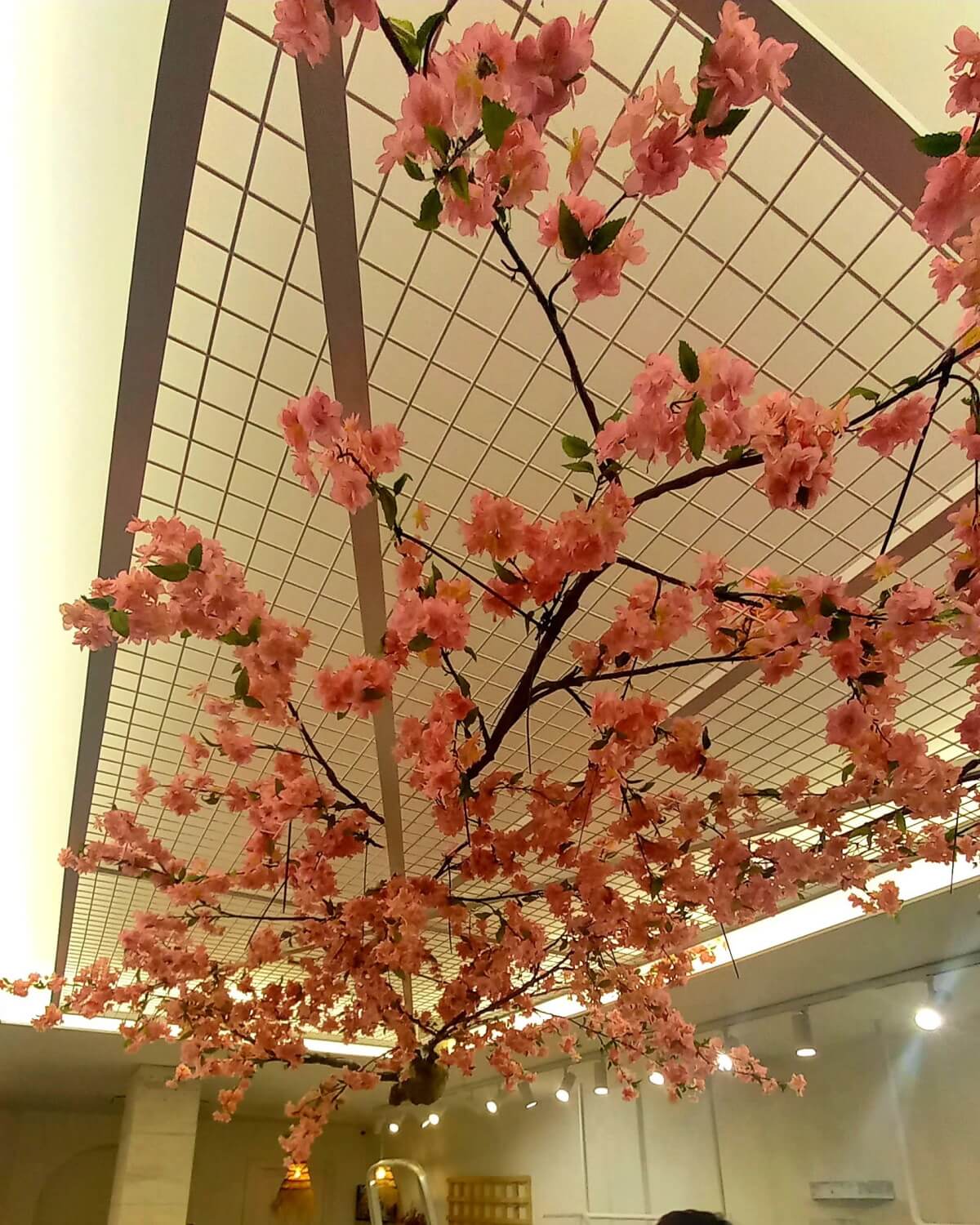 ARBOL DE ALMENDRO CON TRONCO MUY REALISTA COLOR BLANCO en EDOFLOR - ARBOLES  Y PLANTAS - PLANTA GRANDE MAYOR DE 1,5M